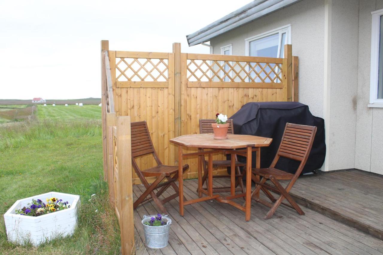 Stori-Bakki Guesthouse-With Hot Tub Egilsstaðir Exterior foto